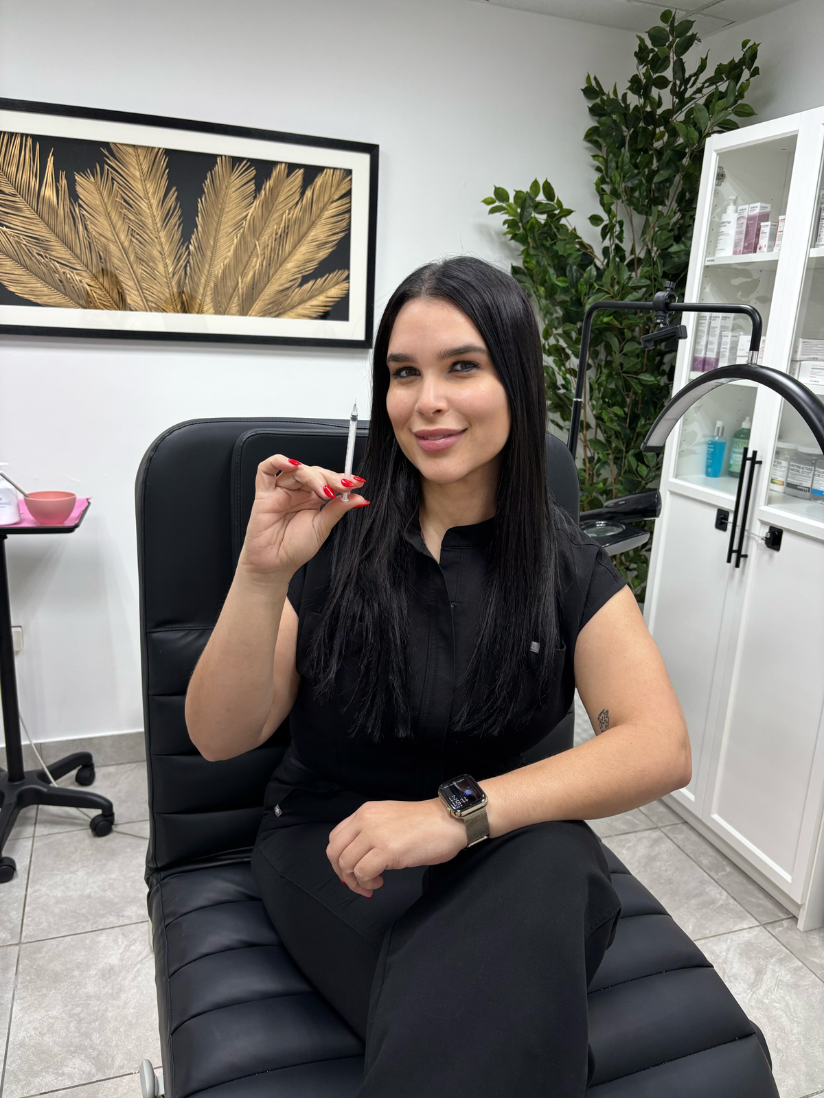 Dra. Valeria Santana, MD en VS Clinic